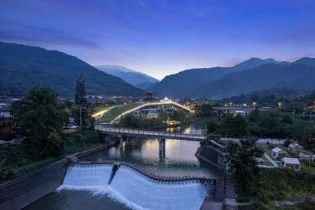 Wingate by Wyndham Emeishan Scenic Spot, Leshan, China