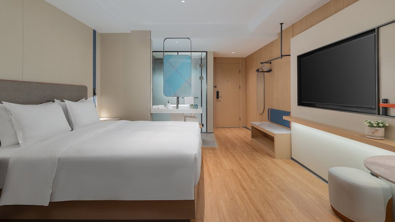 Holiday Inn Express Kunming Railway Station by IHG, Kunming, China