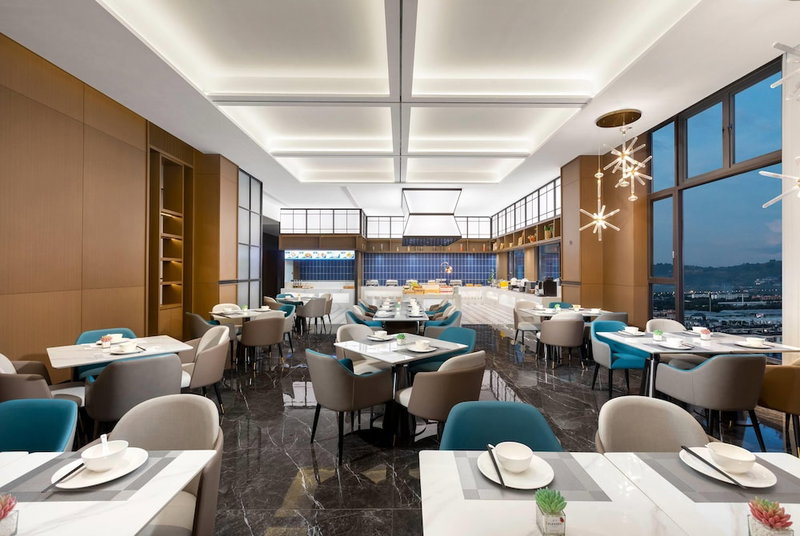 Days Hotel By Wyndham Kunming Yiliang, Kunming, China