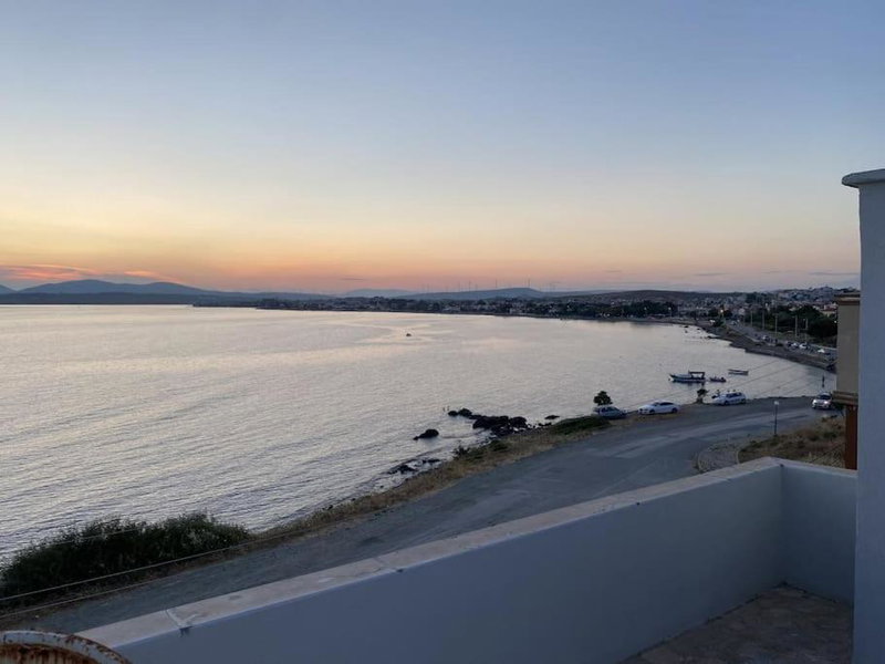 SUNSET-Denize sıfır konumda, eşyalı yazlık, Seferihisar, Turkey