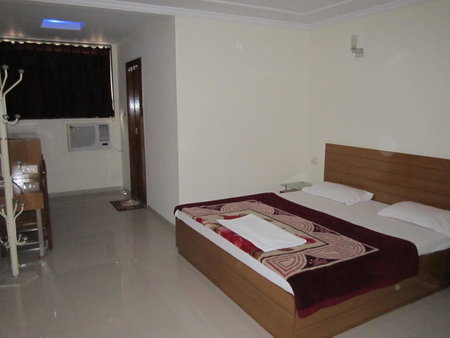 Hotel Sarita - Near Surat Railway Station, Surat, India
