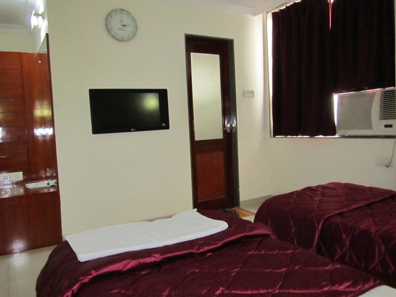 Hotel Sarita - Near Surat Railway Station, Surat, India