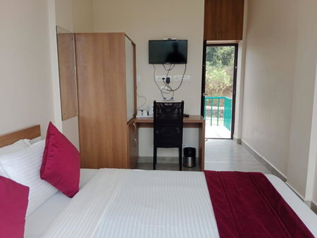 Foggy Knolls Resort, Vagamon, India