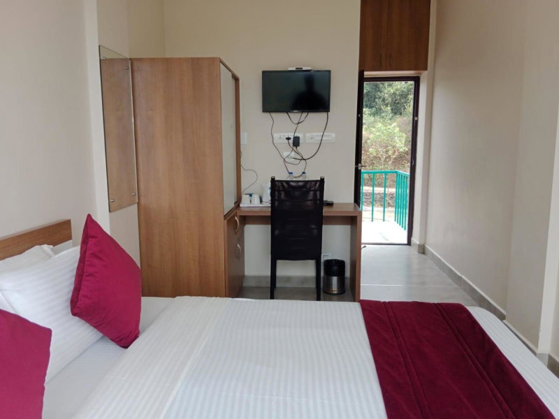 Foggy Knolls Resort, Vagamon, India