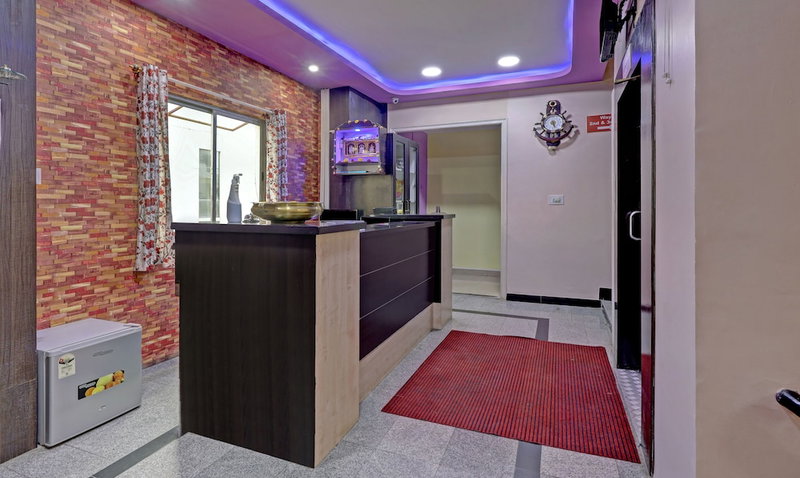 Guru Comfort, 100 m from Apollo Hospital, Bengaluru, India