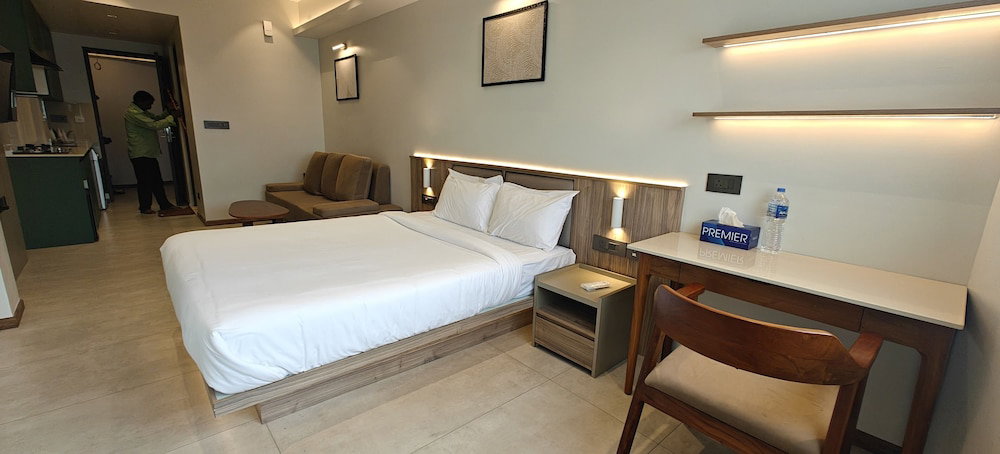 Hotel · Alite Enclaves, Thrissur
