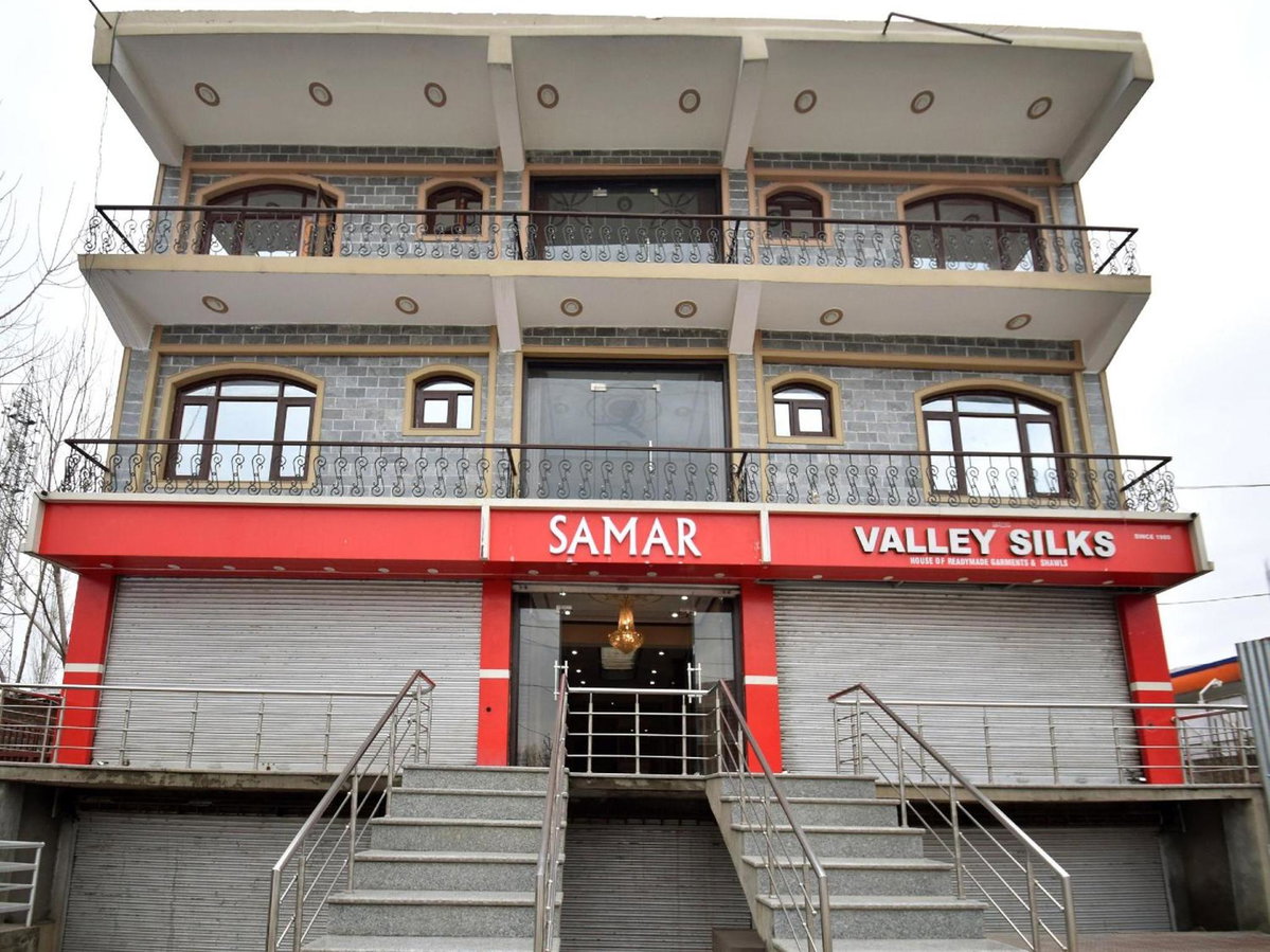 Hotel · Hotel Samar, Srinagar