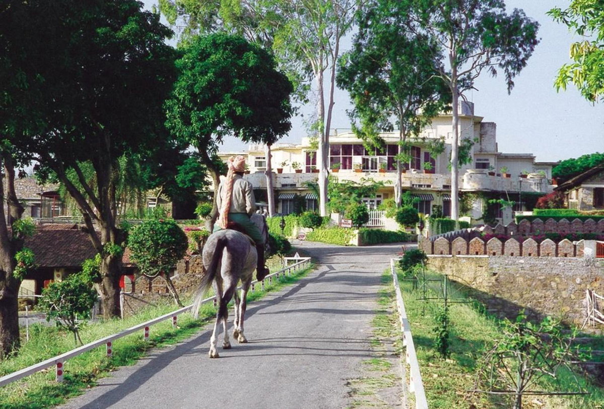 Shikarbadi Heritage Hotel by the Lake - By HRH Group of Hotels, India