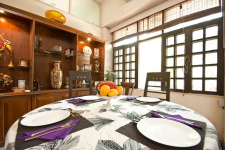 Trendy Bed & Breakfast, New Delhi, India