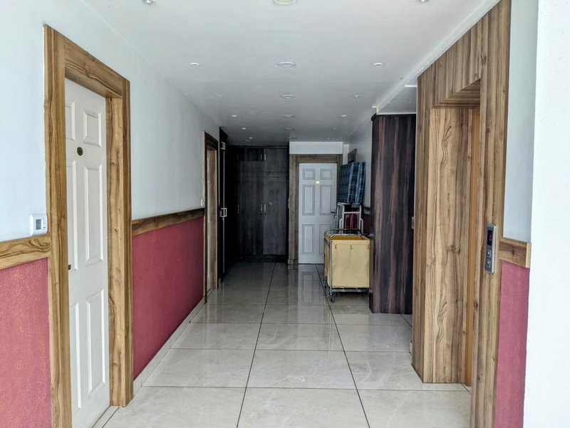 Hotel Feathers, Ernakulam, India