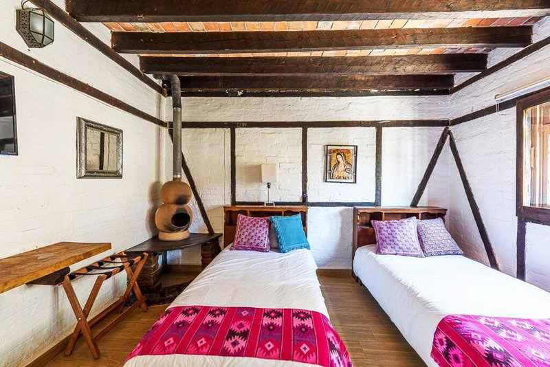 Increible Cuarto, Hostal Sobre el Centro de Valle, Valle de Bravo, Mexico