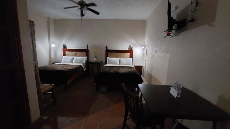Hotel 19 de Enero Centro, Bernal, Mexico