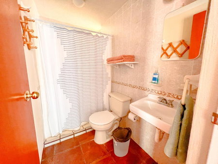 Colorful family condo with terrace and free parking, Guanajuato, Mexico