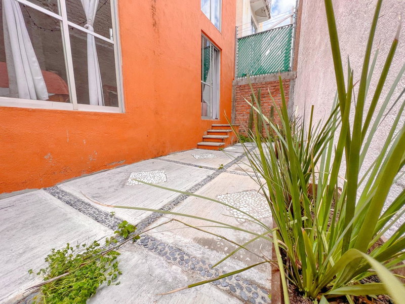 Colorful family condo with terrace and free parking, Guanajuato, Mexico