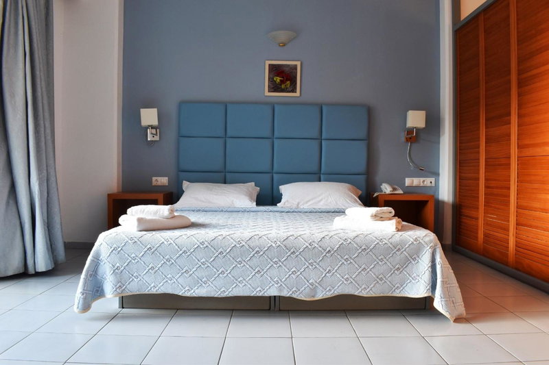 Caravel Hotel Apartments, Ixia, Greece