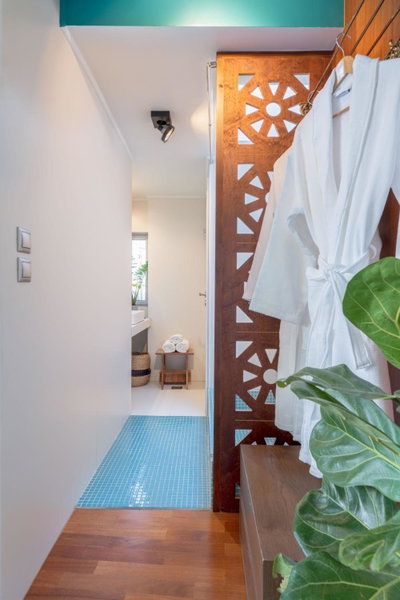 TopFloor Getaway Balcony&Hot tub+Acropolis view, Athens, Greece