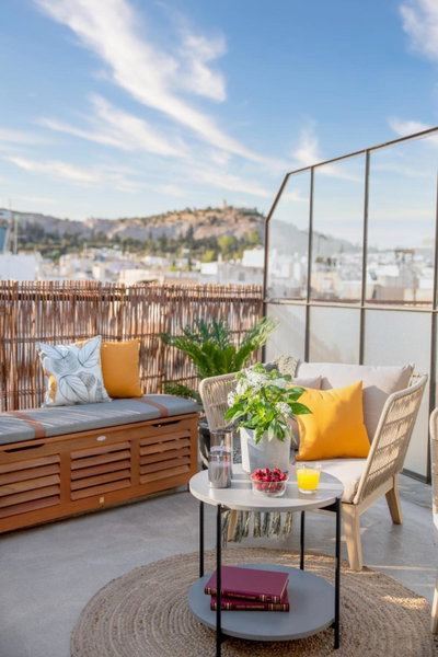 TopFloor Getaway Balcony&Hot tub+Acropolis view, Athens, Greece