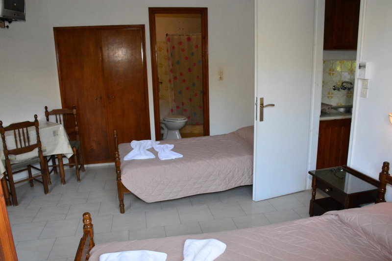 Voula Apartments, Agia Marina Aegina, Greece