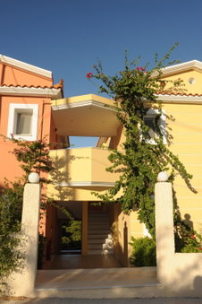Yolanda Studios, Paralia Agias Foteinis, Greece