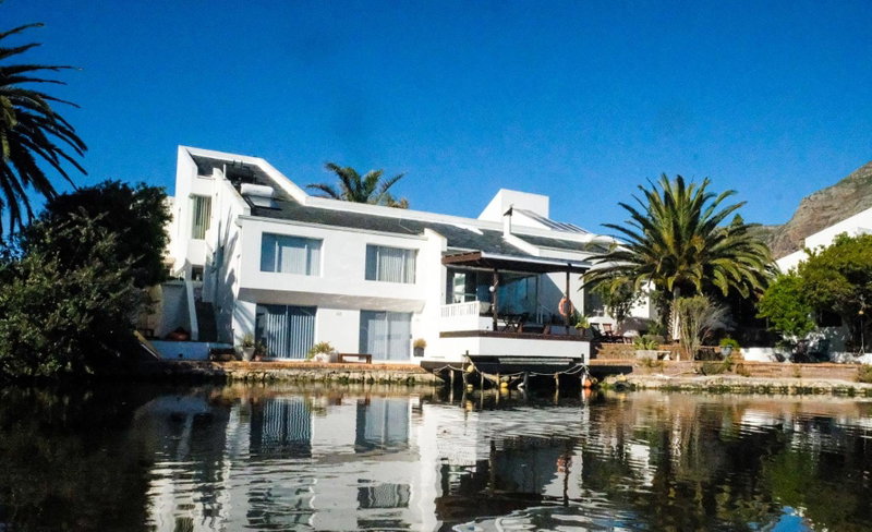 Admiralty Bed & Breakfast, Muizenberg, South Africa