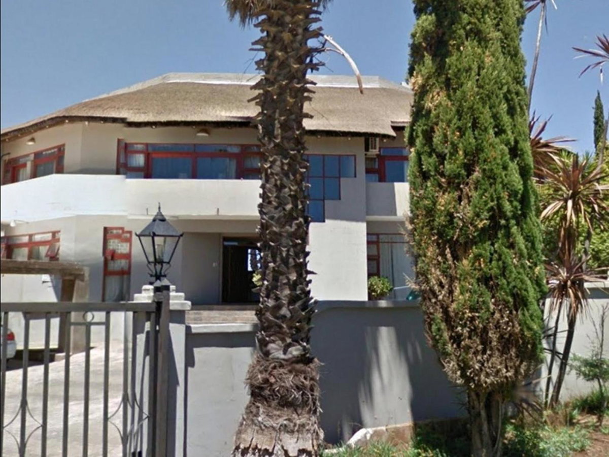 Hotel · Melted Butter Lodge, Bayswater