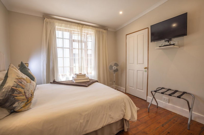 Lanherne Guest House Bed & Breakfast, Grahamstown, South Africa