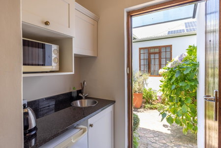 Lanherne Guest House Bed & Breakfast, Grahamstown, South Africa