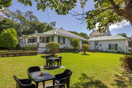 Lanherne Guest House Bed & Breakfast, Grahamstown, South Africa