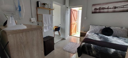 7 on Gladys, Emerald Hill, South Africa