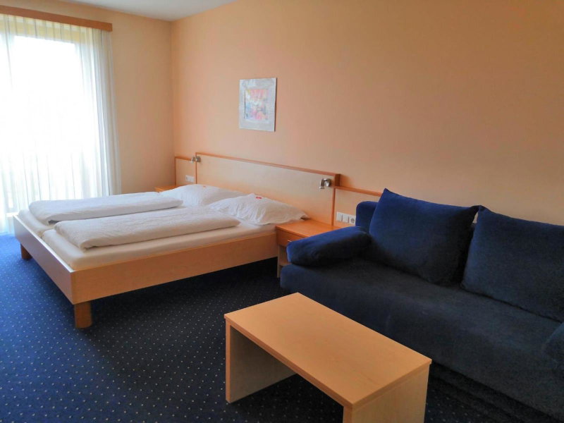 Kunstcafe Rooms, Stegersbach, Austria
