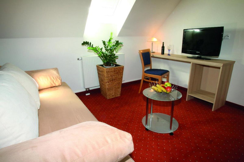 Kunstcafe Rooms, Stegersbach, Austria