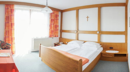 Florianihof, Miesenbach, Austria