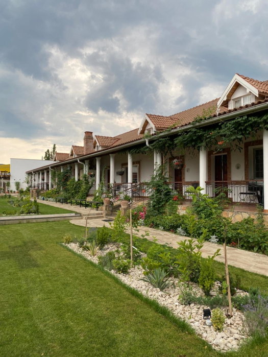 Country Club La Mesteceni, Sebeş, Romania
