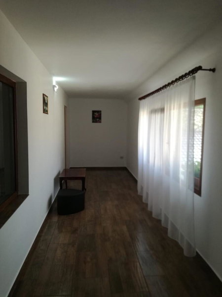 Casa Adelin, Eşelniţa, Romania