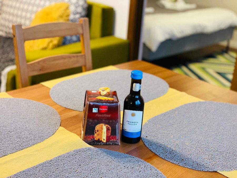 Modern place to Stay-self check-in nonstop 24h-wifi, Reşiţa, Romania