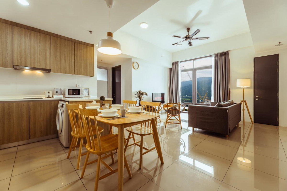 Muji X Tiffany - City and Hill View 3BR at 218 Tropicana NEAR Komtar Food Heaven with Netflix & TV Box, Malaysia