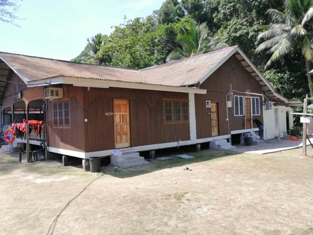 Hotel · Empire Hotels & Resorts, Pulau Perhentian Besar