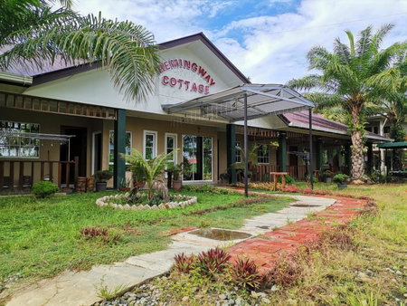 Hemingway Cottage 海明威度假屋, Semporna, Malaysia