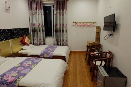 Tuan Tu Hotel, Hanoi, Vietnam