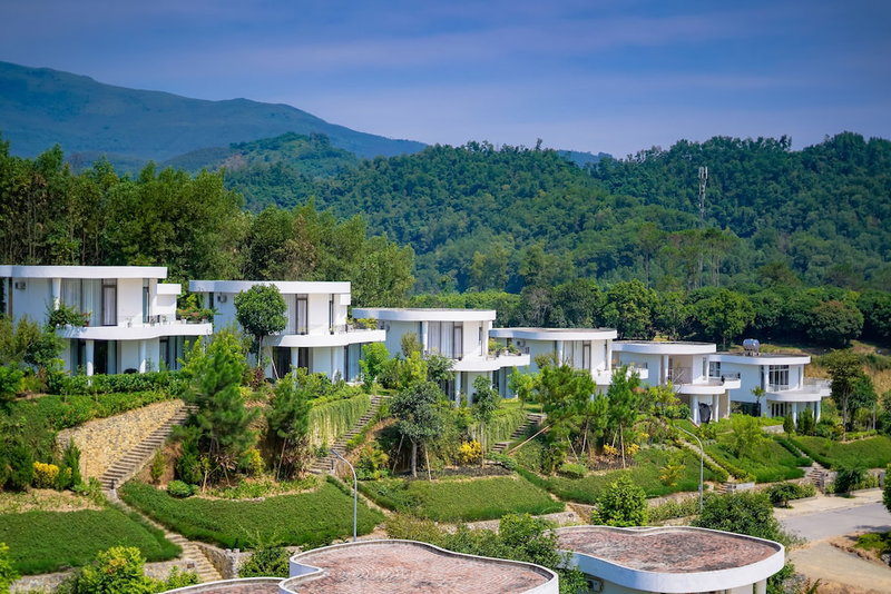 Ivory Villas & Resort, Luong Son, Vietnam