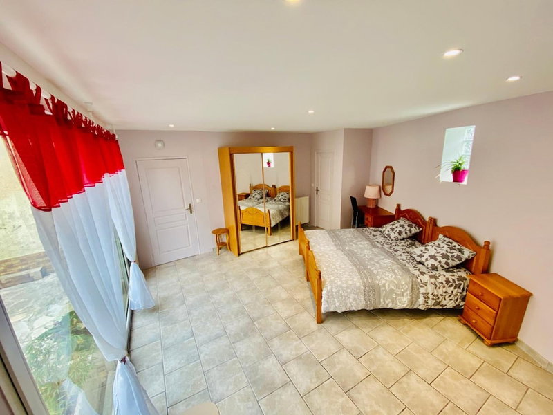 Reims Sherpa Guest House, Reims, France
