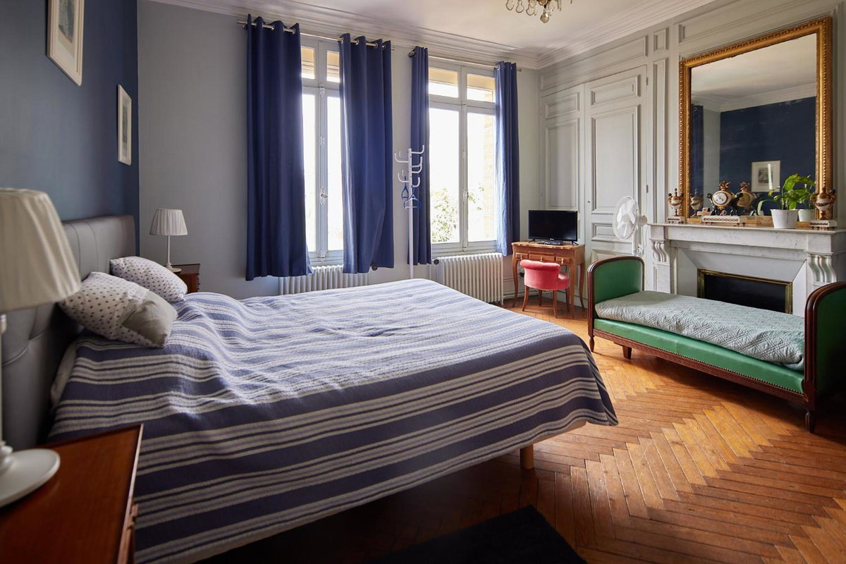 Hotel · L'Antre de Gadag, Forges-les-Eaux