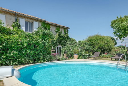 Chambres d'Hôtes et Gîtes Le Mas Mellou, Orange, France