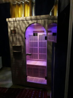 Le Love Spa, Lyon, France