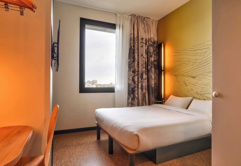 B&B HOTEL Paris Porte d'Orléans, Montrouge, France