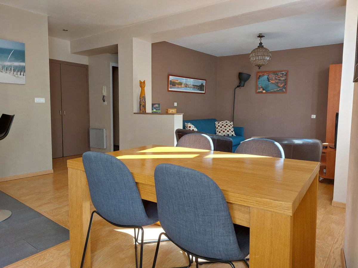 Le Bullière 60m2 plein centre!, France