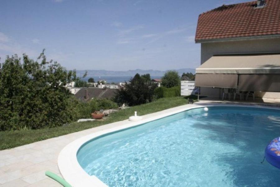 Hotel · Entre Alpes et Léman, Publier
