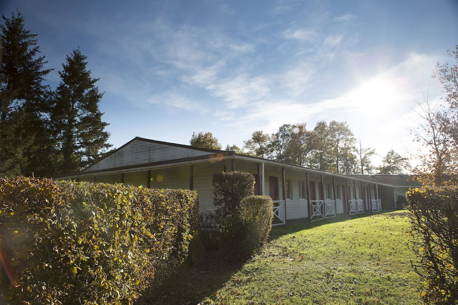 Mape Hotel, Dampierre-en-Burly, France