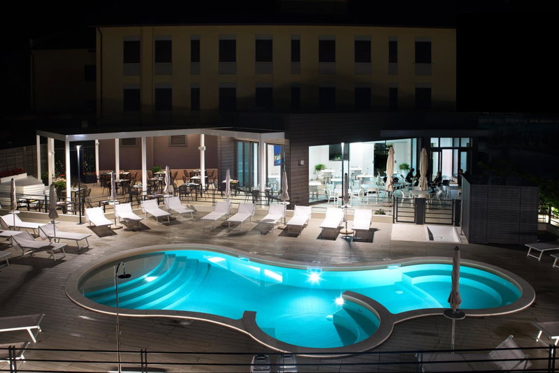 Hotel Ristorante Dante, Torgiano, Italy