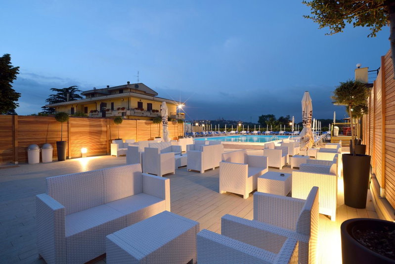 Hotel Ristorante Dante, Torgiano, Italy